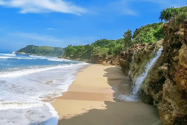 Pantai Pacar